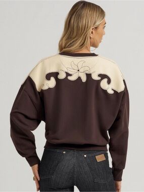 Wrangler Brown Crewneck with Cream Trim